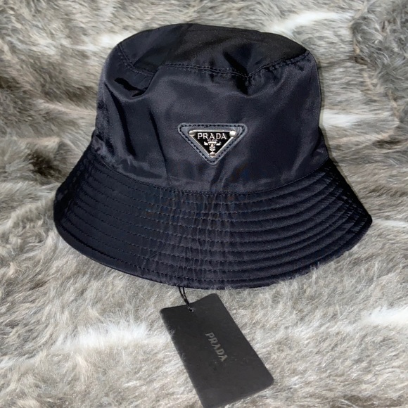 Accessories - PRADA black bucket hat